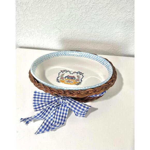 Other - Teamson 1995 Casserole Baking Dish Oval Country Home and Woven Basket with Bow